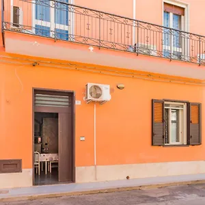 Lilla's House Near The Beach, Parking & Wifi Casa vacanze